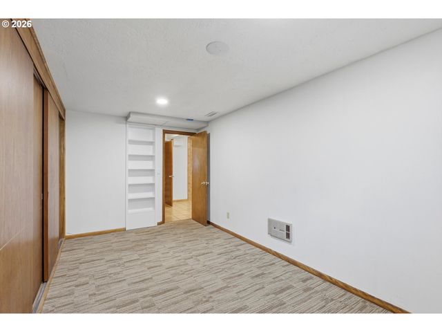 11767 Se WIESE Rd, Damascus, OR 97089