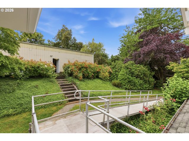 11767 Se WIESE Rd, Damascus, OR 97089