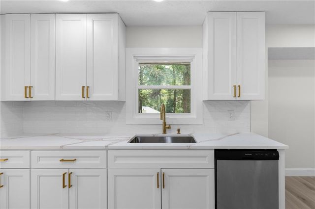 3214 Kimberly Woods Court SW, Lilburn, GA 30047