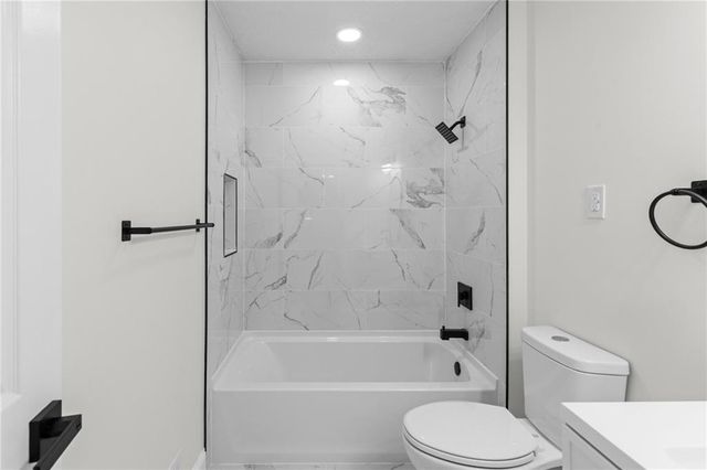 3214 Kimberly Woods Court SW, Lilburn, GA 30047