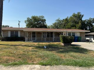 318 Rexford Dr, San Antonio, TX 78216