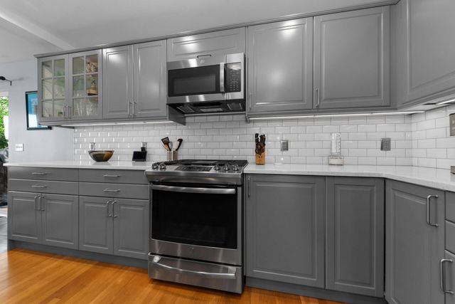 1692 Enclave Lane, Ann Arbor, MI 48103