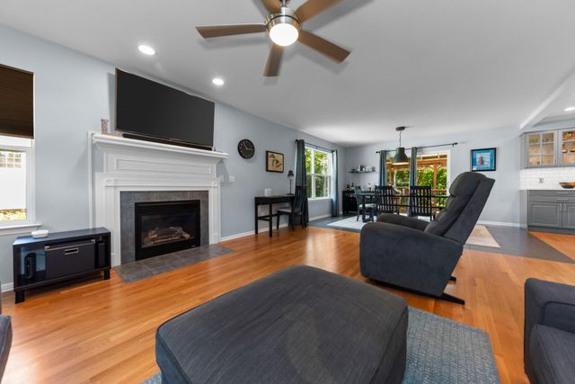 1692 Enclave Lane, Ann Arbor, MI 48103
