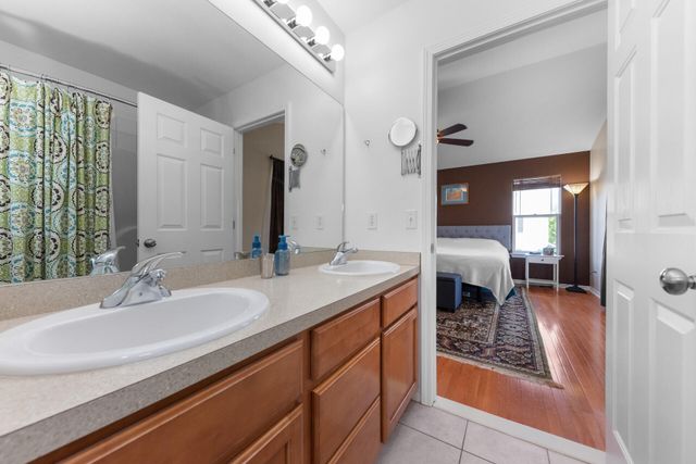 1692 Enclave Lane, Ann Arbor, MI 48103