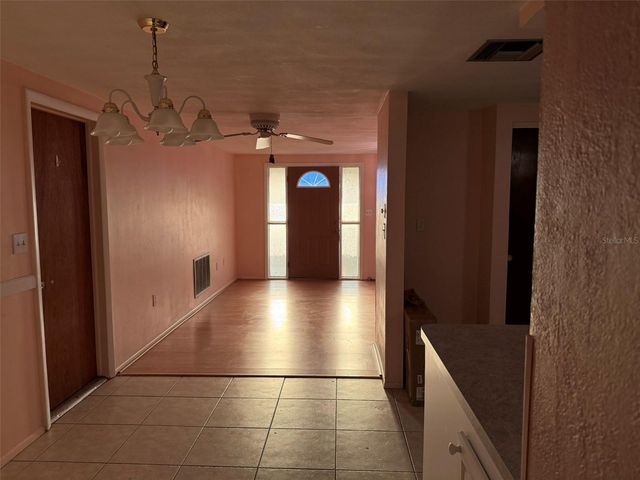 4800 FLEETWOOD ST, New Port Richey, FL 34653