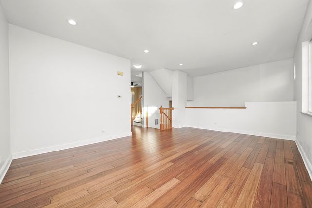 409 Evergreen Circle 4, Gilberts, IL 60136