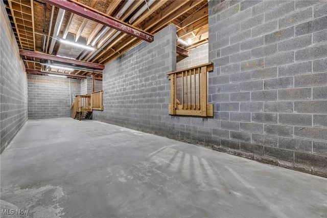 10020 Fair Road, Strongsville, OH 44149