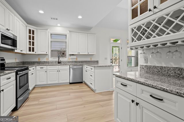 152 Stonebridge Crossing, Newnan, GA 30265