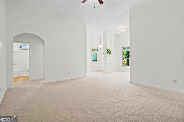 152 Stonebridge Crossing, Newnan, GA 30265