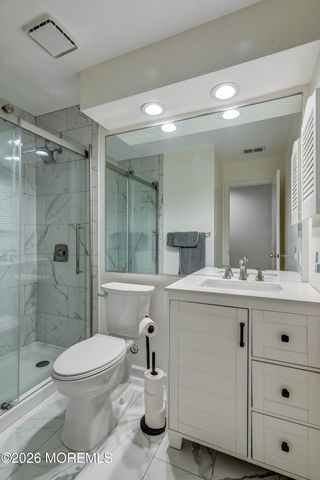 431 Hampton Court, Englishtown, NJ 07726