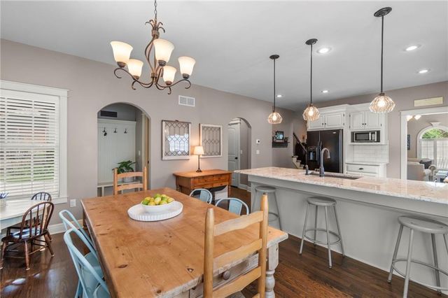 314 Fawn Lane, Liberty, MO 64068