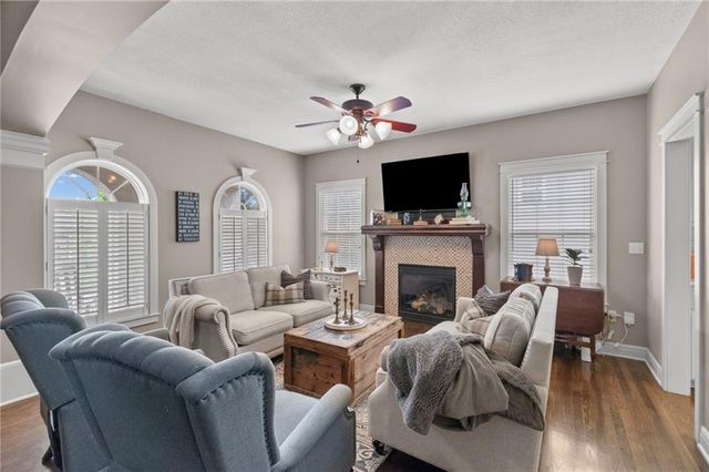 314 Fawn Lane, Liberty, MO 64068