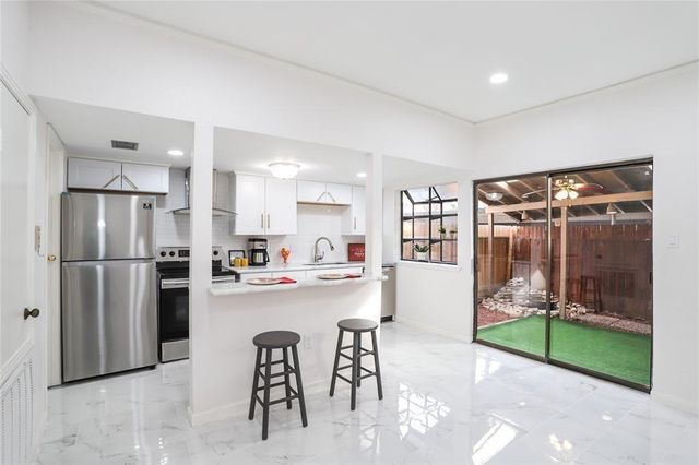 840 Threadneedle Street 181, Houston, TX 77079