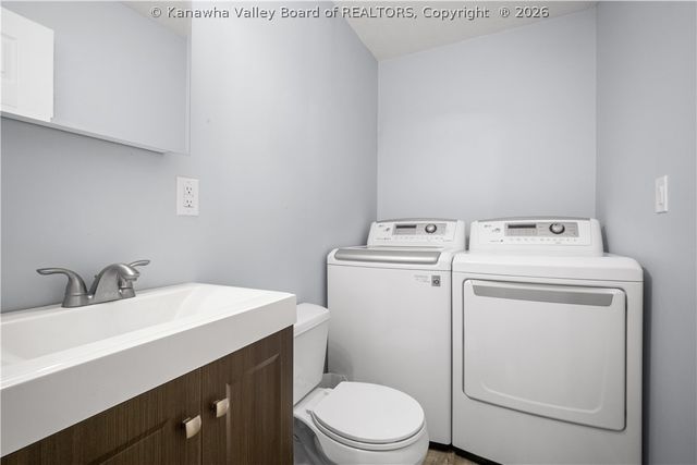 2600 Daniels Avenue, South Charleston, WV 25303