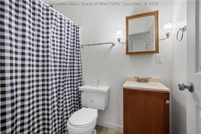 2600 Daniels Avenue, South Charleston, WV 25303