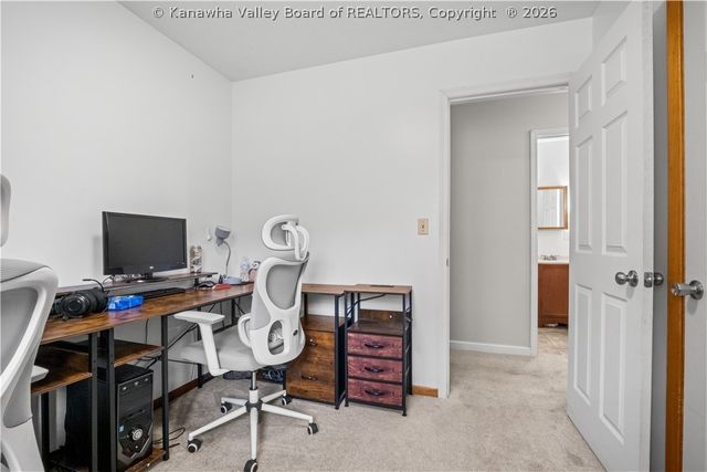 2600 Daniels Avenue, South Charleston, WV 25303