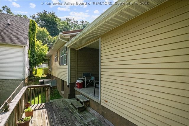 2600 Daniels Avenue, South Charleston, WV 25303