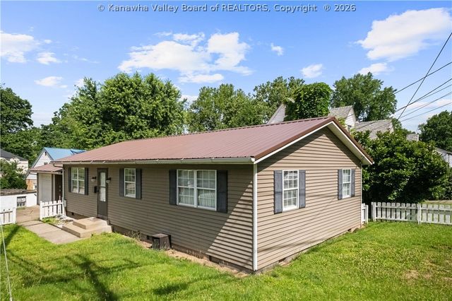 2600 Daniels Avenue, South Charleston, WV 25303