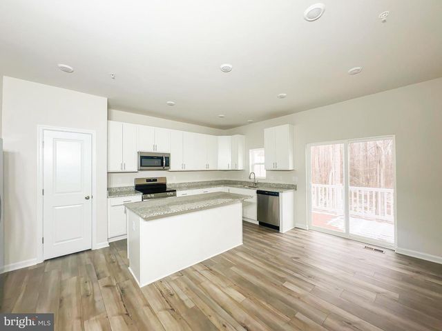 5612 LUDLOW PL, White Plains, MD 20695