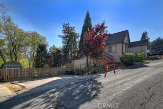 23723 Hillside, Crestline, CA 92325