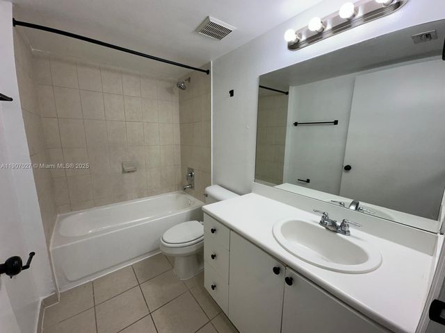 17612 NW 25th Ave 302, Miami Gardens, FL 33056