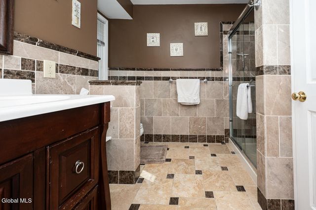 573 Jefferson Court, Guilderland, NY 12084