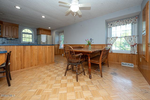 573 Jefferson Court, Guilderland, NY 12084
