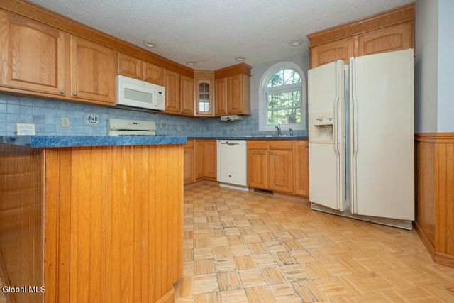 573 Jefferson Court, Guilderland, NY 12084