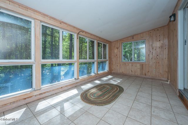 573 Jefferson Court, Guilderland, NY 12084