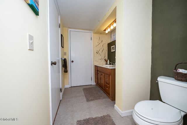573 Jefferson Court, Guilderland, NY 12084