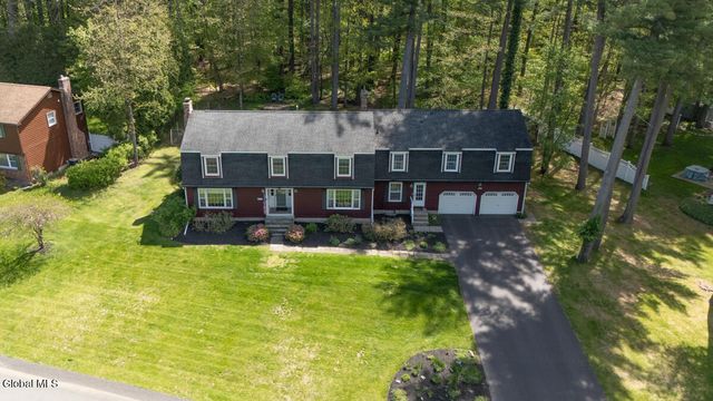 573 Jefferson Court, Guilderland, NY 12084
