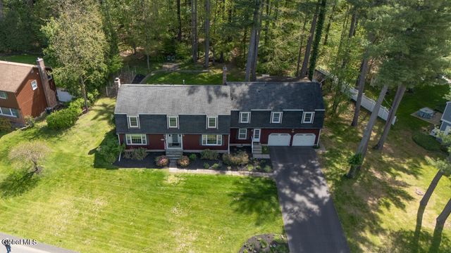 573 Jefferson Court, Guilderland, NY 12084