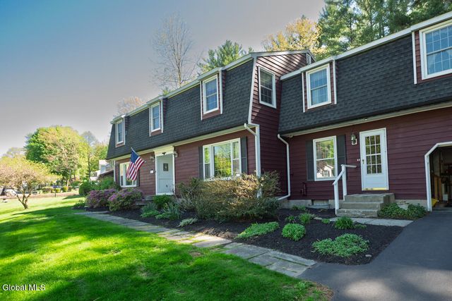 573 Jefferson Court, Guilderland, NY 12084