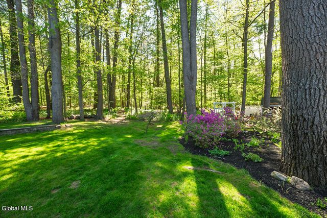 573 Jefferson Court, Guilderland, NY 12084