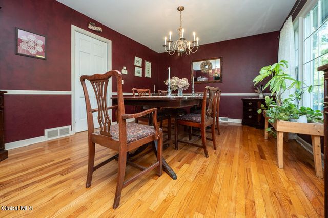 573 Jefferson Court, Guilderland, NY 12084