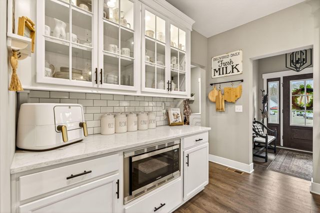 32263 Cedar Lane, Logan, OH 43138