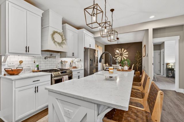 32263 Cedar Lane, Logan, OH 43138