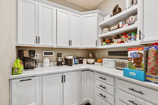 32263 Cedar Lane, Logan, OH 43138