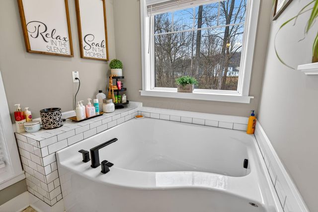 32263 Cedar Lane, Logan, OH 43138