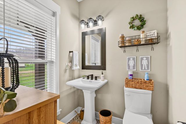 32263 Cedar Lane, Logan, OH 43138