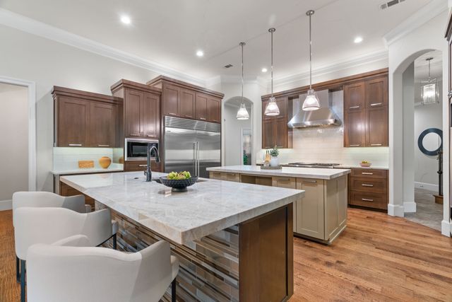 1908 Point De Vue Drive, Flower Mound, TX 75022