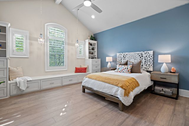 1908 Point De Vue Drive, Flower Mound, TX 75022