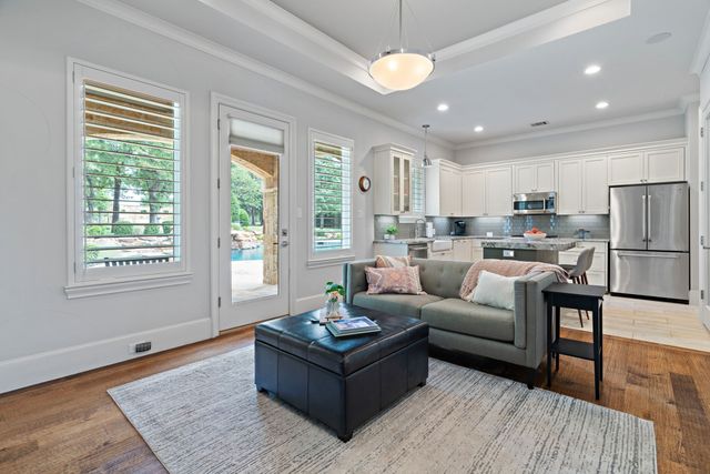 1908 Point De Vue Drive, Flower Mound, TX 75022