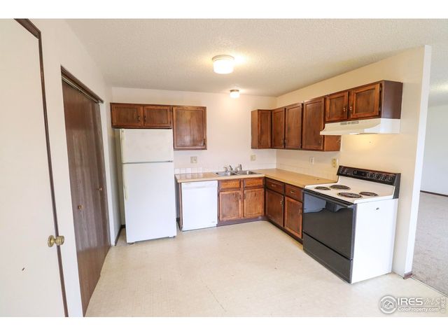 102 Juniper Pl, Loveland, CO 80538