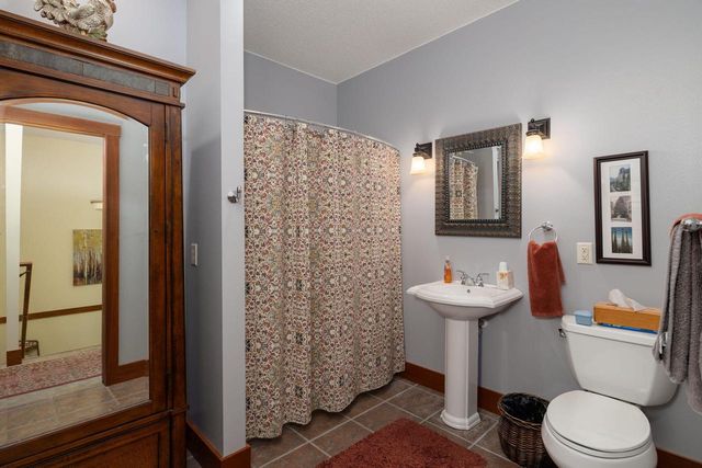 N2031 County Road F, La Crosse, WI 54601