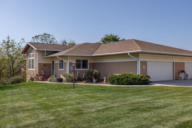 N2031 County Road F, La Crosse, WI 54601