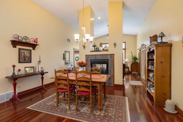 N2031 County Road F, La Crosse, WI 54601