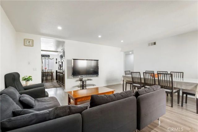 13825 Beaver Street 35, Sylmar, CA 91342