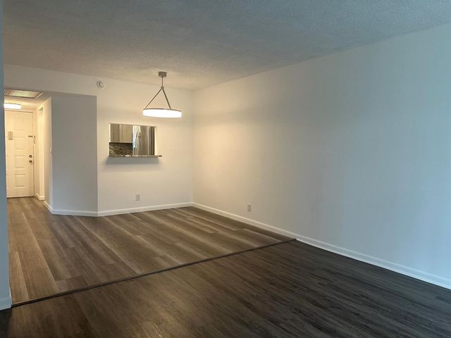 21915 LAKE FOREST Circle 106, Boca Raton, FL 33433