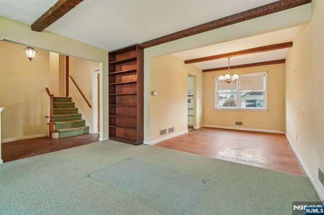 295 Georgian Drive, Paramus, NJ 07652